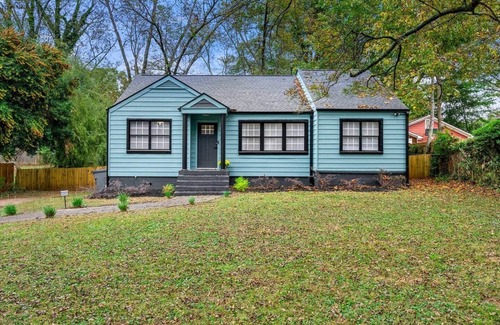 Hapeville House | 2 Bed/2 bath in Atl Home | 10 Mins from Airport