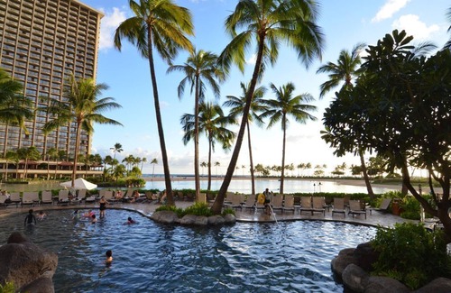 Waikiki Resort | 2 Bed, 2 Bath Ocean View or ocean front - Lagoon Tower HGVC Hawaiian Village