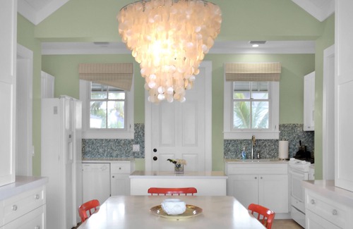 Schooner Bay Village House | 2 Bed 2 Bath Waterfront House located in Schooner Bay, Abaco