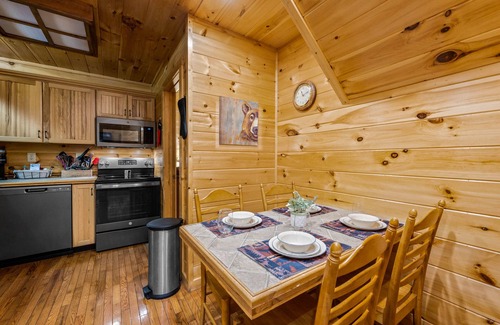 Wears Valley Cabin | 2 Bed/2Bath Cabin w/Private Hot Tub! Backs to GSMNP & 5 min to park entrance!