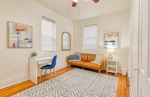 Benton Park House | 2 Bed and 1 Bath Family Friendly Home