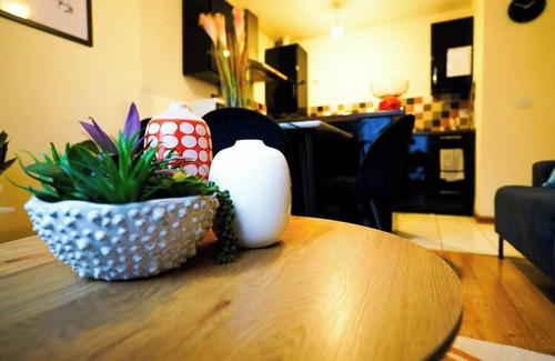 Sunderland Apartment | 2-Bed Apartment Near Beaches & Attractions PetsOk