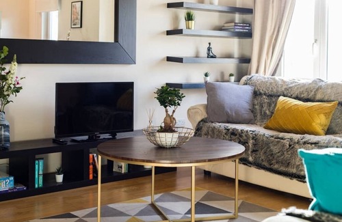 Fulham Apartment | 2 Bed Apartment with Garden in Fulham