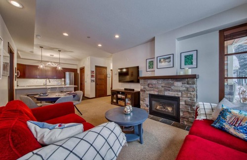 Sun Peaks Condo | 2 bed/bath ski-in, ski-out condo in Stone's Throw