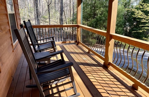 Helen Cabin | 2 bed Cabin w/HOT TUB close to Helen #16