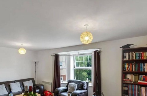 Colchester Apartment | 2 bed-Colchester Apartment-FreeP- Tv-Wifi
