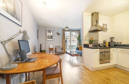 De Beauvoir Apartment | 2 bed flat in Haggerston, East London
