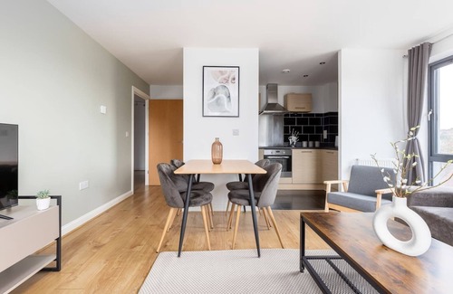 Whittington Apartment | 2 Bed Flat near Colindale Station