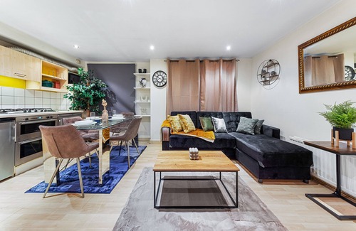 Notting Hill Apartment | 2 Bed Flat - Sleeps 6 - Pets - Parking - Wifi