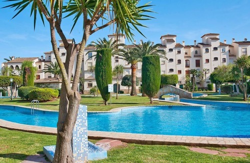 Platja de l'Arenal House | 2 bed, FREE WIFI, Aircon, private gated garden leading to the pool, beach 300m.