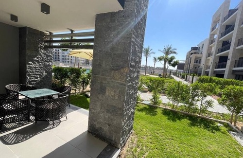 Sidi Abd El-Rahman Ski Chalet | 2 Bed Ground Floor Chalet On Marassi Marina on the Canal