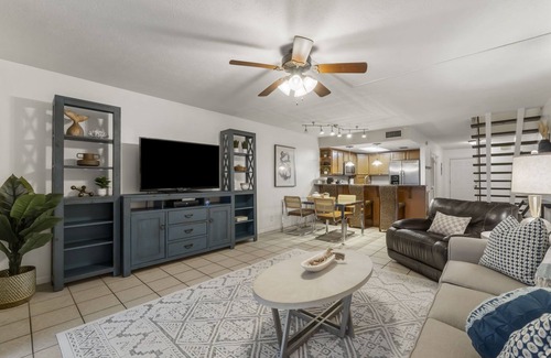 Thomas Drive House | 2 Bed Gulf Front Townhome PCB