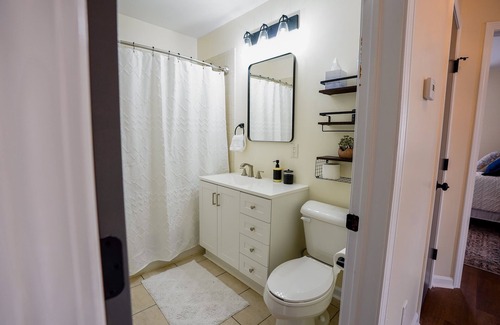 Syracuse House | 2 bed Home with Fenced Yard in the Vibrant Eastwood Neighborhood