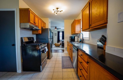 Syracuse House | 2 bed Home with Fenced Yard in the Vibrant Eastwood Neighborhood