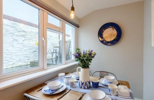Appledore House | 2 Bed in Appledore 63084