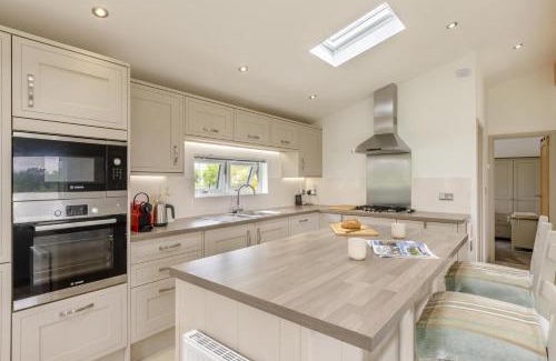 South Brent Cabin | 2 Bed in Avonwick oc-l32020