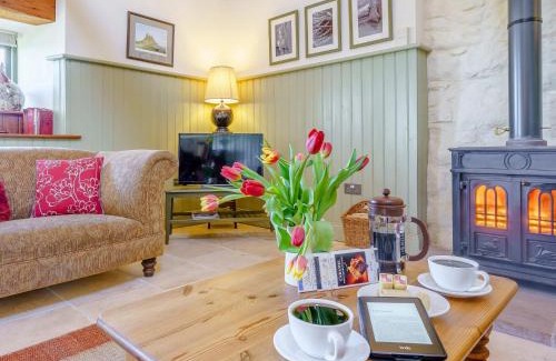 Fenwick House | 2 Bed in Bamburgh 36344