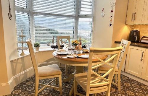 Barmouth House | 2 Bed in Barmouth 75387