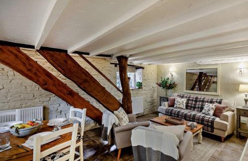 Barnstaple House | 2 Bed in Barnstaple 5mls N 93022