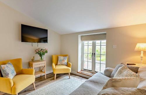 Barnstaple House | 2 Bed in Barnstaple 5mls N 93023