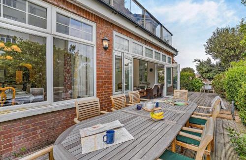 Bexhill-on-Sea House | 2 Bed in Bexhill-on-sea 95831