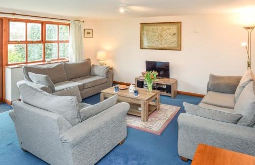 Newport House | 2 Bed in Blackwater IC082