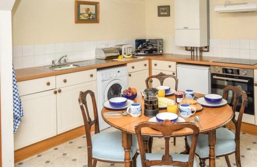 Newport House | 2 Bed in Blackwater IC082