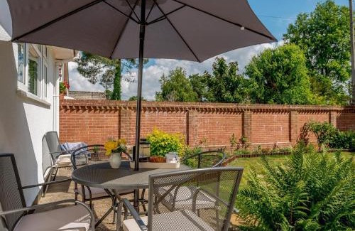 Ferndown House | 2 Bed in Bournemouth 78541
