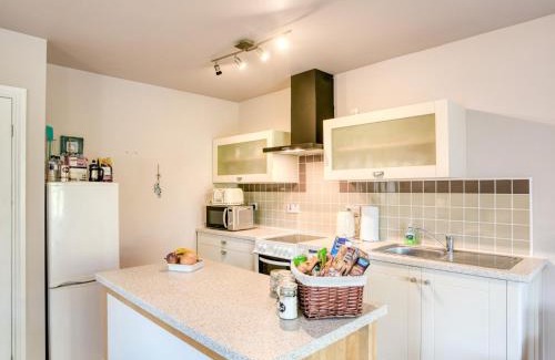 Sewerby Apartment | 2 Bed in Bridlington 77607