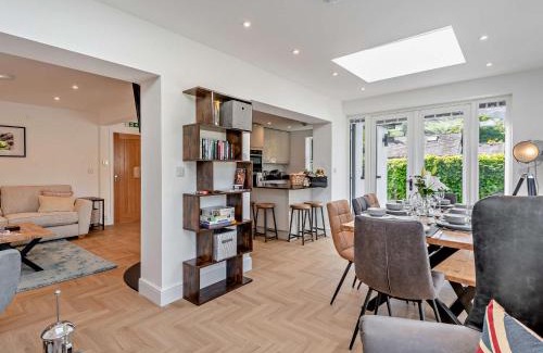 Coniston House | 2 Bed in Coniston 94705