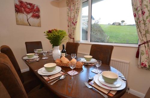 Instow House | 2 Bed in Instow SANDB