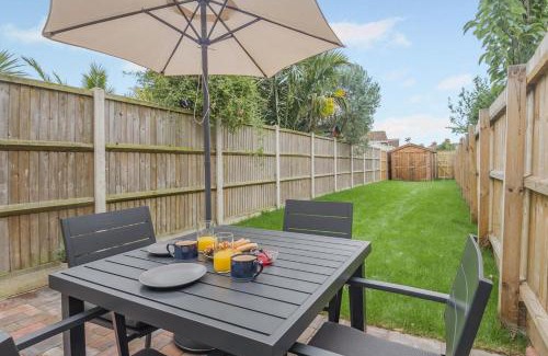 Pakefield House | 2 Bed in Lowestoft oc-p32922