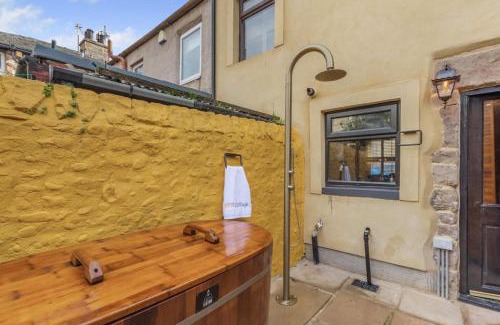 Morecambe House | 2 Bed in Morecambe oc-s33326