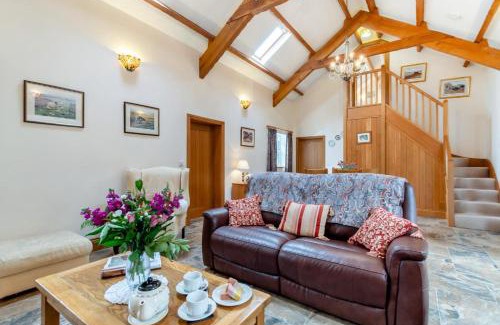 Tan-y-groes House | 2 Bed in Ponthirwaun oc-h33292