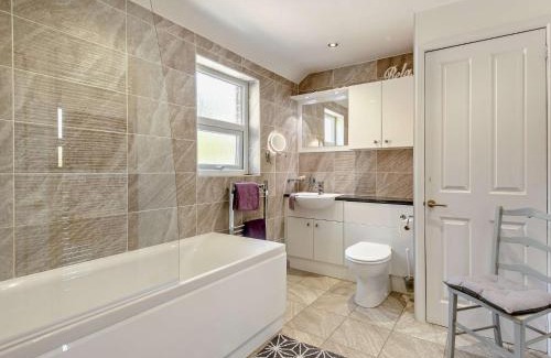 Poole House | 2 Bed in Poole 91757