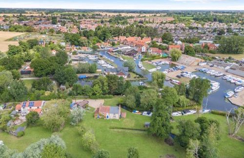 Stalham House | 2 Bed in Stalham oc-u32571