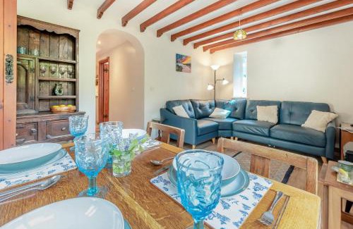 Oxwich House | 2 Bed in Swansea oc-b32621