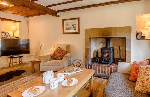 Winster House | 2 Bed in Winster PK885