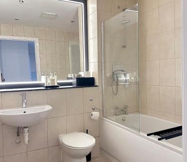Theatreland Birmingham Apartment | 2 bed Luxe Apartment