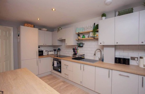East End Apartment | 2 Bed Merchant City View Point