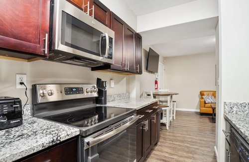University District Apartment | 2 bed on 4th St and 15th Ave