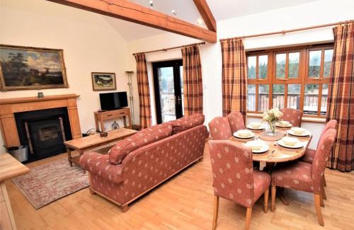 Cairnbaan House | 2 bed property in Cairnbaan CA113