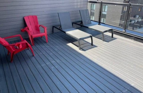 Niagara Falls House | 2 Bed Town Ideal For A Fun-filled Family Vacation