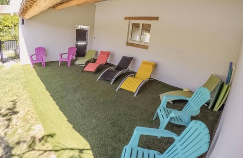 Saint-Paul-Trois-Chateaux House | 2 bedroom accommodation in St Paul Trois Châteaux