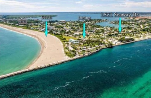 Fort Pierce Apartment | 2 Bedroom-1.5 Bath Apartment Steps away from Beach & Inlet d