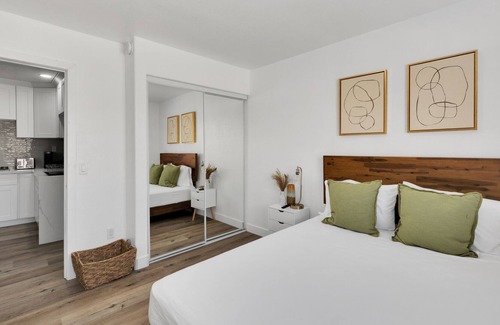 Oxnard Apartment | 2 bedroom 1 bath guesthouse