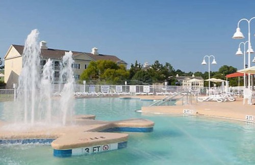Myrtle Beach Condo | 2 Bedroom (1 King & 2 Queen beds) 2 Bath Resort Condo with Lots of Amenities