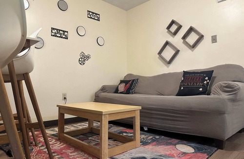 Downtown Pittsburgh Apartment | 2 Bedroom 2 Bath | Heart of Downtown PGH!