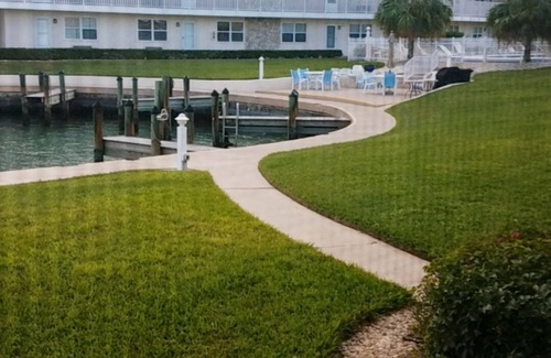 Marco Island Condo | 2 bedroom 2 bath Marco Inn Villas on water in Olde Marco Island Nov 22-Dec 2025