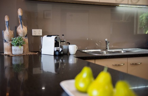 Airlie Beach Apartment | 2 Bedroom, 2 Bathroom Apartment, 5 minutes to the Main Street